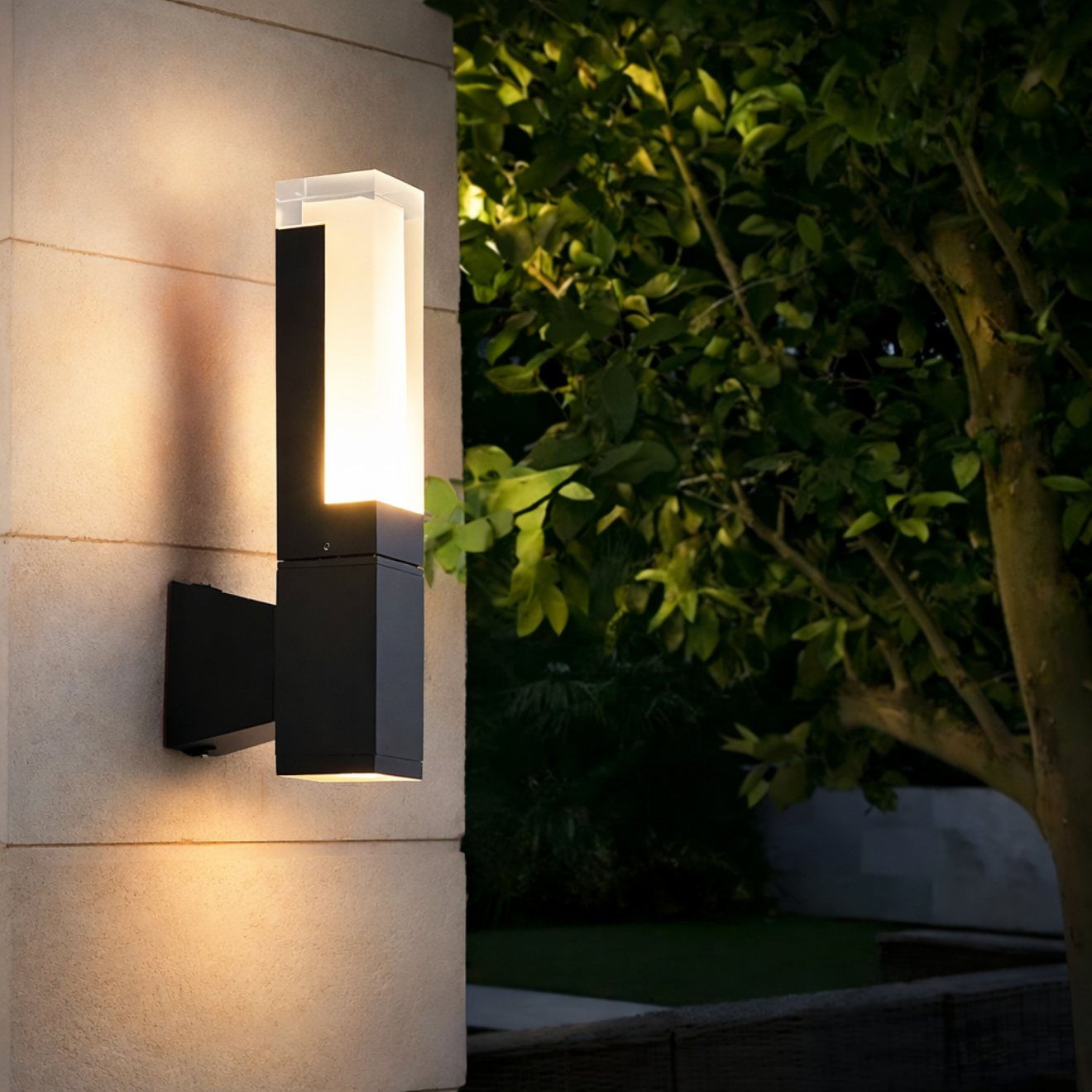 AMBER — Adjustable LED wall light, multiple finishes