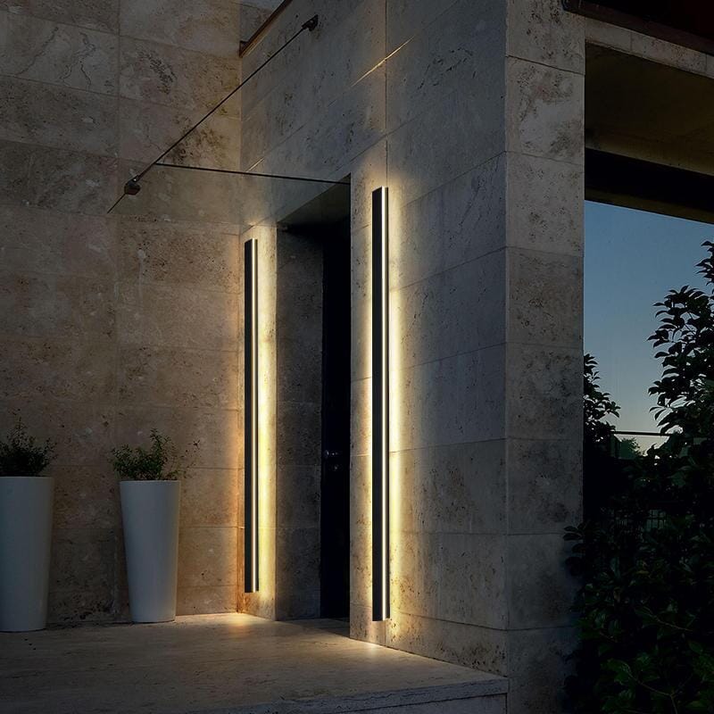 STRAND — Linear LED wall light, black aluminium